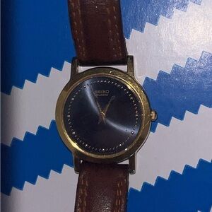 Vintage 10k gold plated case Seiko Watch - Needs battery